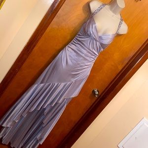 NWT SILVER BACKLESS DRESS SIZE 5
